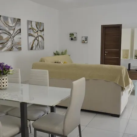 Appartamento Lorenza Letting *