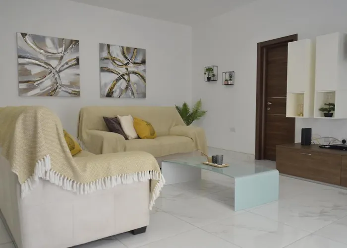 Lorenza Letting * Marsaxlokk